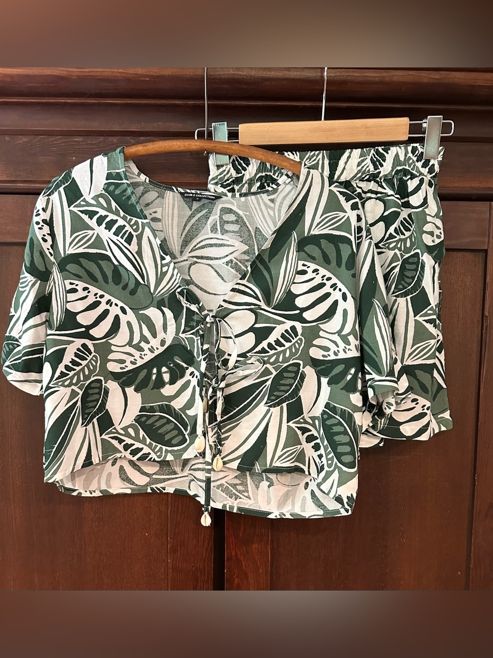 Club Z Collection • 2 piece shorts and shirt set • women’s